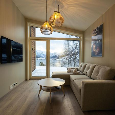 Leilighet Med Utsikt I Loen Стрюн Экстерьер фото